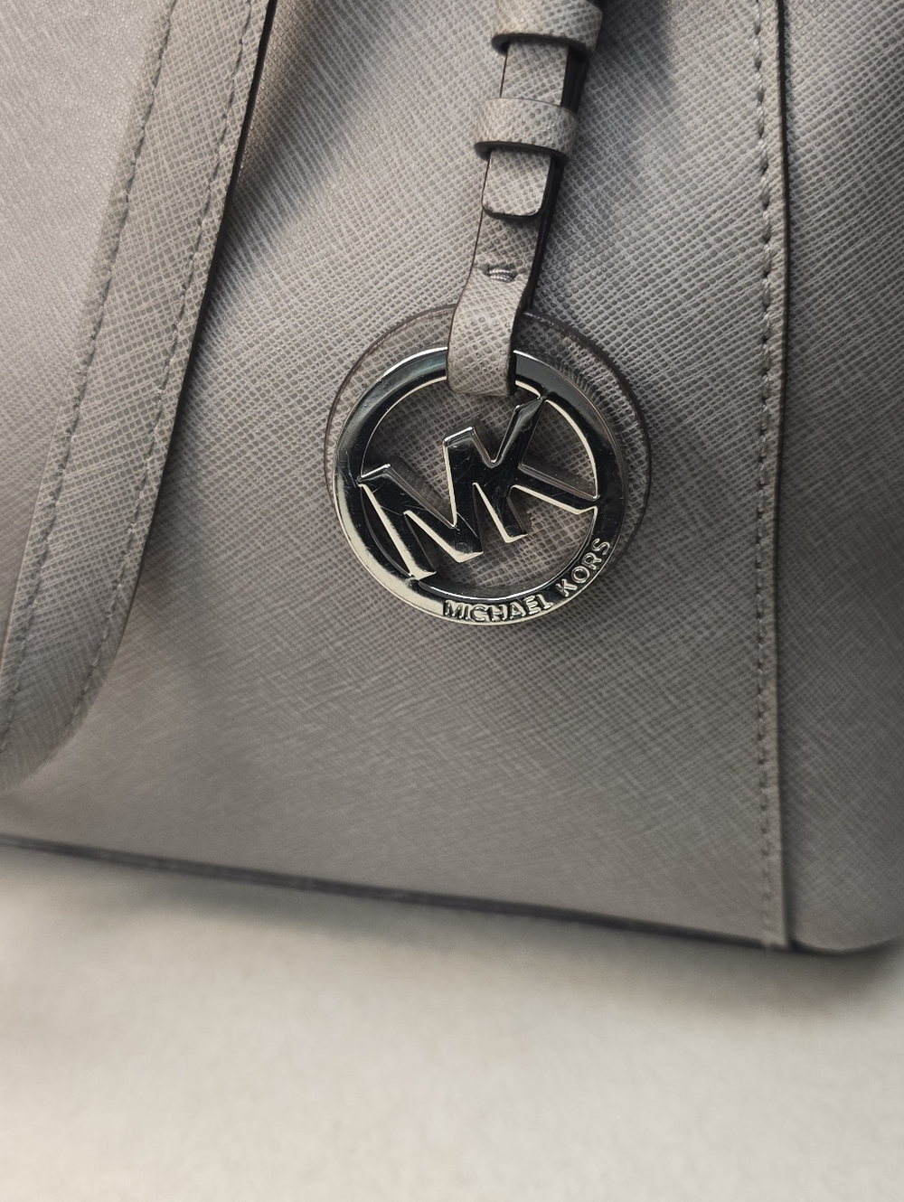 Michael Kors Jet Set Top Zip Saffiano Tote Bag Charlotte Dove Gray - Picture 3 of 9